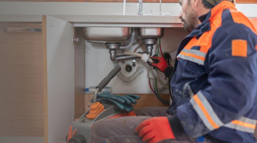 Professional tankless water heater installation services in Niota, IL